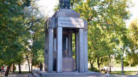 Unieważniono przetarg na modernizację Mauzoleum Czachowskiego