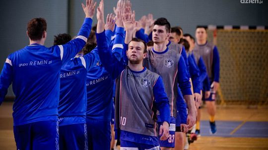 Uniwersytet nadrabia zaległości