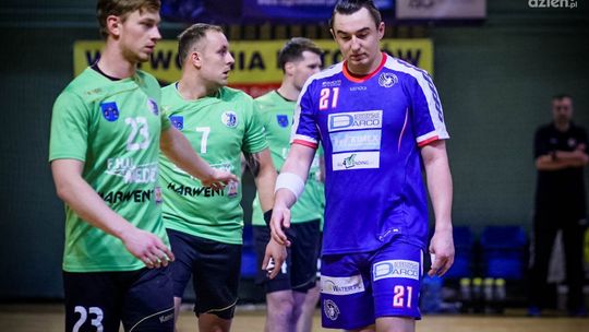 Uniwersytet podejmie faworyta