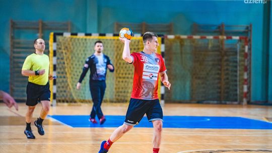 Uniwersytet powraca do gry. Zagra bez Barana