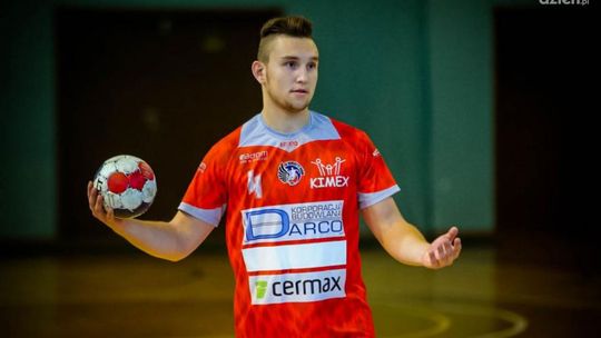 Uniwersytet przegrał z Ostrovią