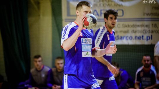 Uniwersytet zagra u siebie