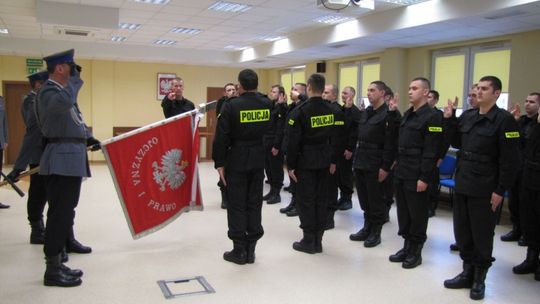 Uroczyste ślubowanie 29 nowych funkcjonariuszy policji