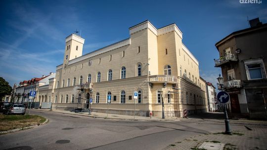 Urzędnicy już w ratuszu