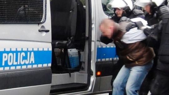 Usiłował dokonać rozboju, teraz posiedzi w areszcie Usiłował dokonać rozboju, teraz posiedzi w areszcie