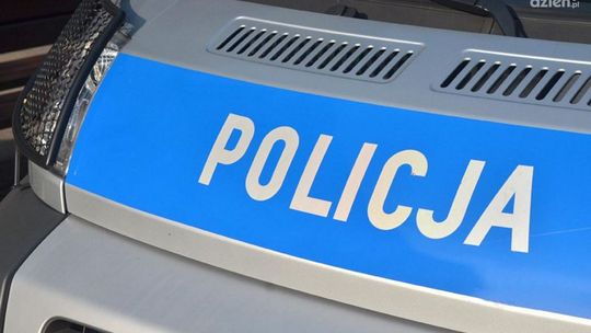 Usiłował przejechać policjantów ciągnikiem