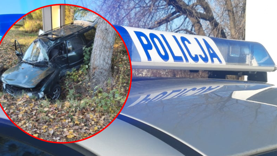 Volkswagen uderzył w drzewo. Kierowca i 16-letnia pasażerka trafili do szpitala