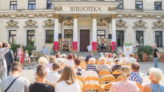 W bibliotece czytali "Przedwieśnie"