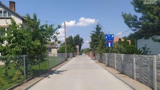 W Mazowszanach powstał nowy ciąg pieszo-jezdny