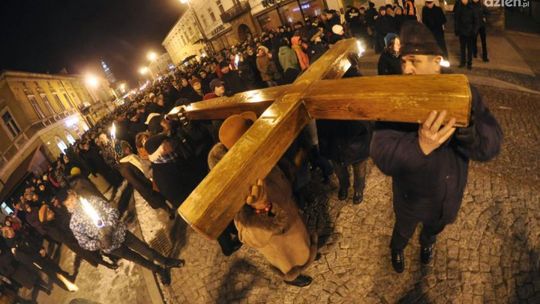 W niedzielę droga krzyżowa i utrudnienia w ruchu