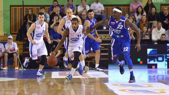 W niedzielę ważny mecz Rosy z AZS Koszalin. Transmisja w Polsacie