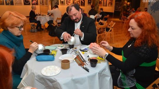 W niedzielę wielkie malowanie bombek! By pomóc Szymonowi