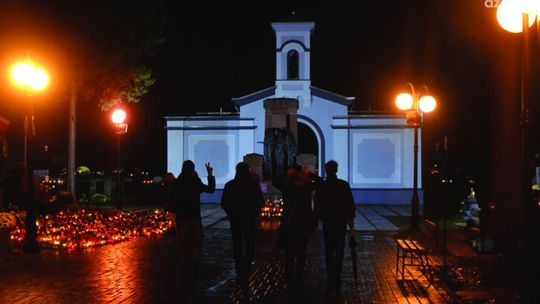 W piątek "Wszyscy święci balują w niebie"