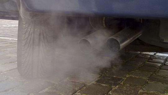 W poniedziałek sprawdzą jakość spalin