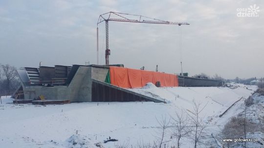 W Solcu nad Wisłą budują most