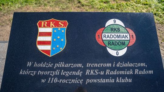 W Starym Ogrodzie stanęła tablica upamiętniająca legendy Radomiaka