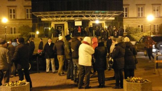 W zimnie po ciepło! Tłumy pod urzędem!