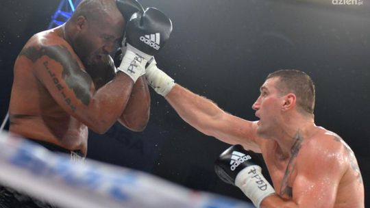 Wach znokautował Walkera!