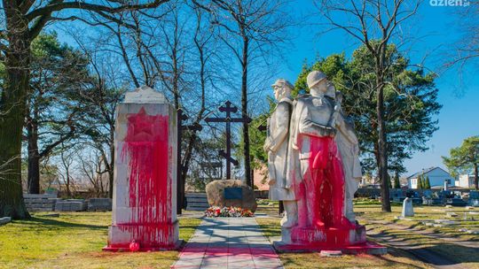 Wandale zniszczyli Pomnik Armii Czerwonej i Pomnik Wdzięczności