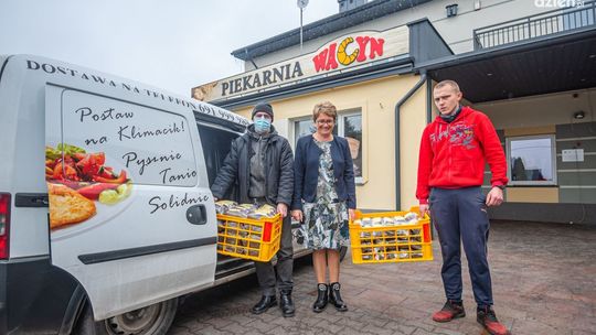 Warto pomagać - pierniki od "Wacyna"