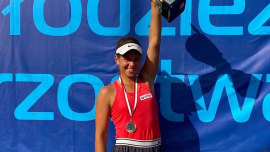 Weronika Falkowska dwukrotną złotą medalistką w tenisie