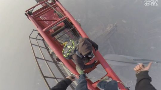 Weszli na Shanghai Tower (650 metrów) - ale widok!