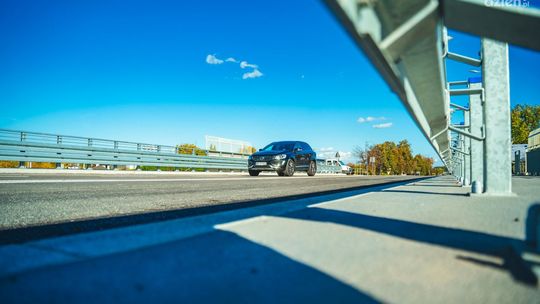 Wiadukt w ul. Kozienickiej otwarty. Kiedy wrócą autobusy?