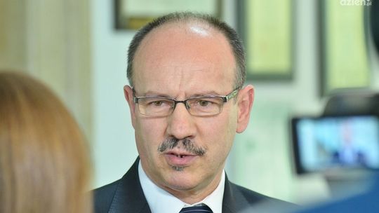 Wiceprezydent Fałek bez kultury i sportu