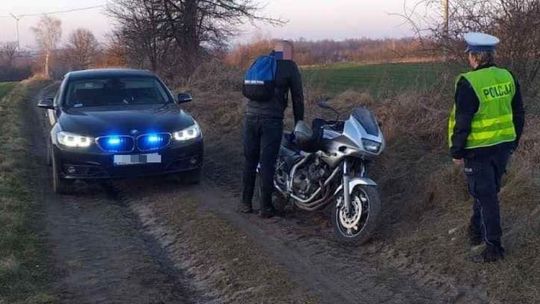 [WIDEO]Pościg za 18-letnim motocyklistą