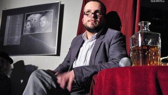 Wieczór literacki "Szary Project"