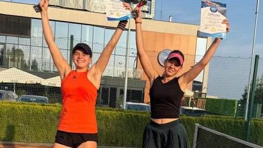 Wiktoria Chmielewska wygrała turniej deblowy w kategorii seniorów