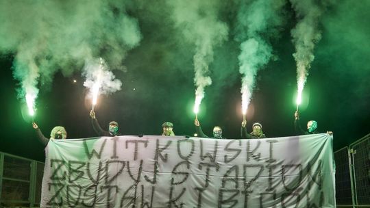 "Witkowski, zbuduj stadion, zostaw kibiców". Młodzież Wszechpolska apeluje do prezydenta Radomia