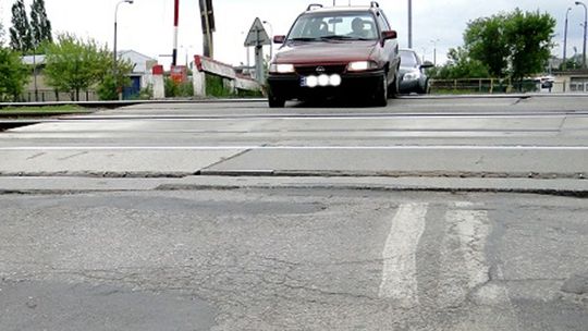 Wjechał pod pociąg. Śmiertelny wypadek pod Pionkami