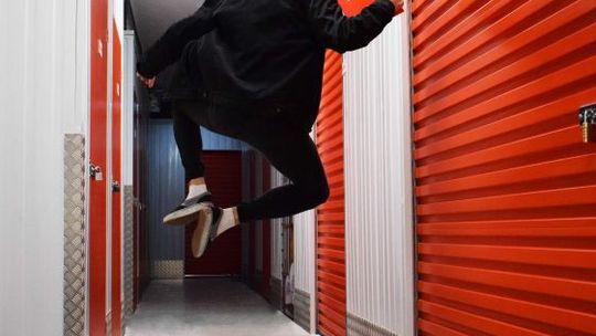 Własna firma a magazyn samoobsługowy na wynajem