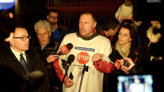 "Wobec ojca użyto sił anyterrorystycznych"