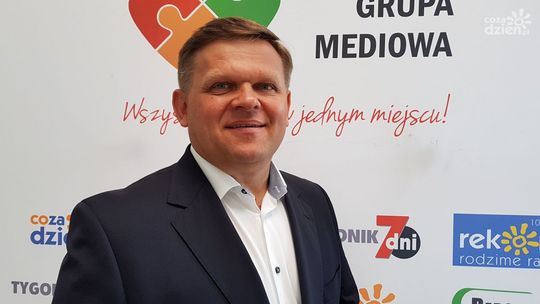 Wojciech Skurkiewicz: Program "1000+" to fake news