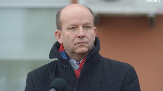 Wojewoda odpowiada na zarzuty w sprawie delegowania personelu medycznego do szpitali zakaźnych