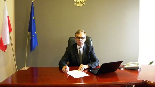 Wójt Jedlni - Letnisko ujawnia zarobki urzędników