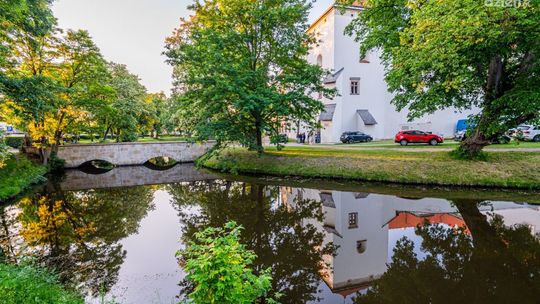 Wokół mecenatu dawnych właścicieli