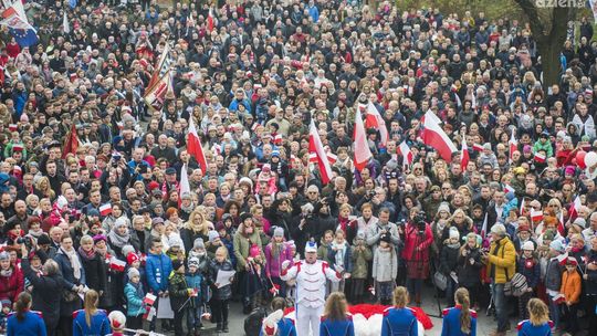 "Wolne miasto wolnych obywateli”. 101. rocznica odzyskania niepodległości