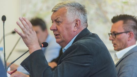 Woźniak: Ja nie jestem przeciwnikiem lotniska, mi chodzi o granie fair