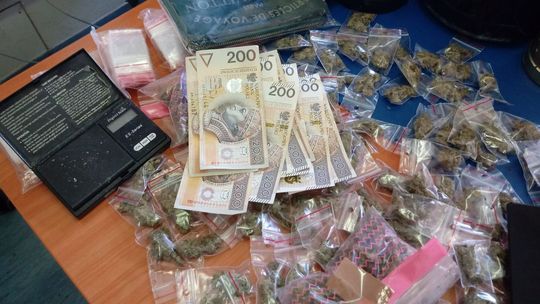 Wpadł z narkotykami w znacznej ilości