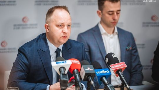 Wraca Granitowy Tulipan