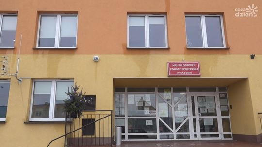 Wraca przystanek przy MOPS-ie