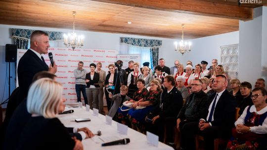 Wsparcie sejmiku dla 250 organizacji z regionu radomskiego