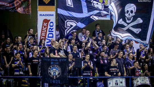 Wspieraj Cerrad Czarnych w Zawierciu!