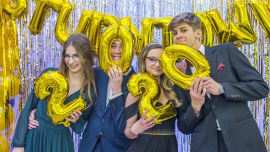 Wspominamy studniówki 2020. Katolik