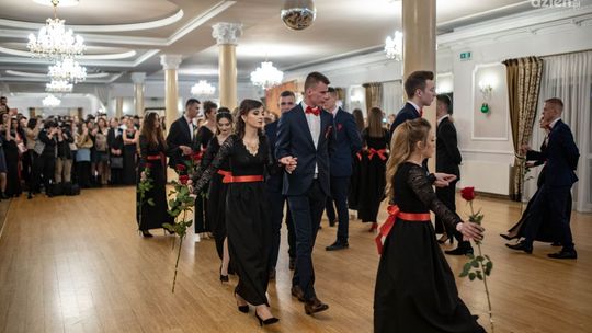 Wspominamy studniówki 2020. Samochodówka