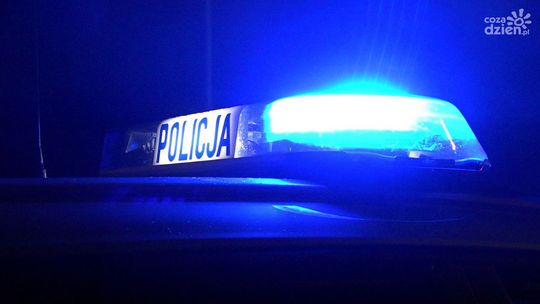 Wszczął awanturę i uciekł przez okno do pobliskiego sklepu. Interweniowała policja 