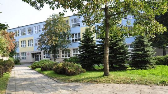 WYBIERZ SZKOŁĘ: "Chałubiński"